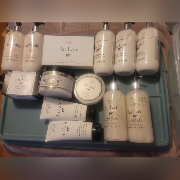 Scottish Fine Soaps Au Lait 2pc Bundle Hand Lotion Hand Soap Bonus:Essential Oil - Picture 5 of 16